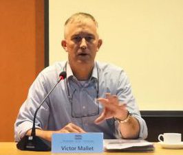 Macau Financial Times editor Victor Mallet denied visitor entry to