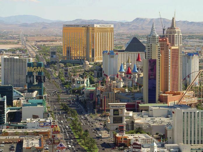 Difference Between Las Vegas Strip and Downtown